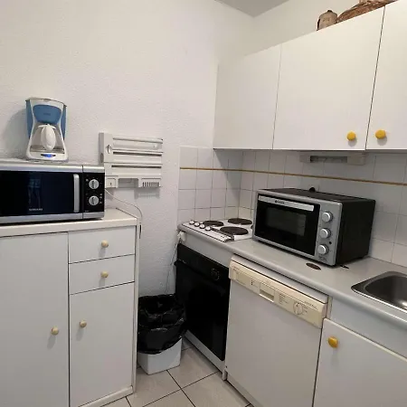 T3 Centre-ville Avec Piscine, Parking Sécurisé, Proche Plage, 6 Pers - - Fr-1-701-12