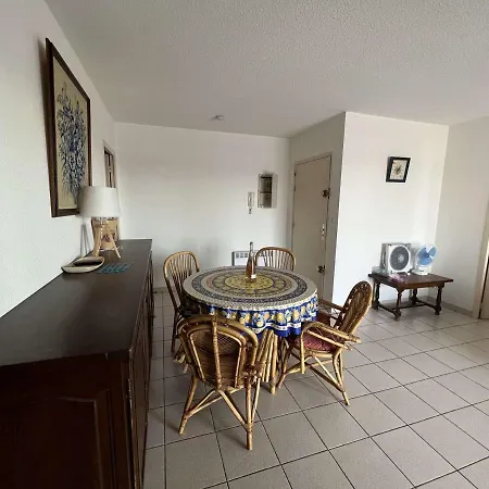 T3 Centre-ville Avec Piscine, Parking Securise, Proche Plage, 6 Pers - - Fr-1-701-12 Apartman